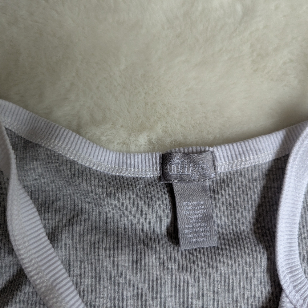 Tillys Ringer Cami Top Gray White Trim – Size M – New Without Tags - Picture 6 of 7